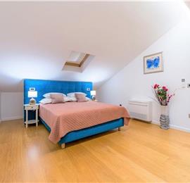 Luxury 5 Bedroom Villa with Heated Pool, Jacuzzi, Steam Room and Sea Views in Lozica near Dubrovnik, Sleeps 10
